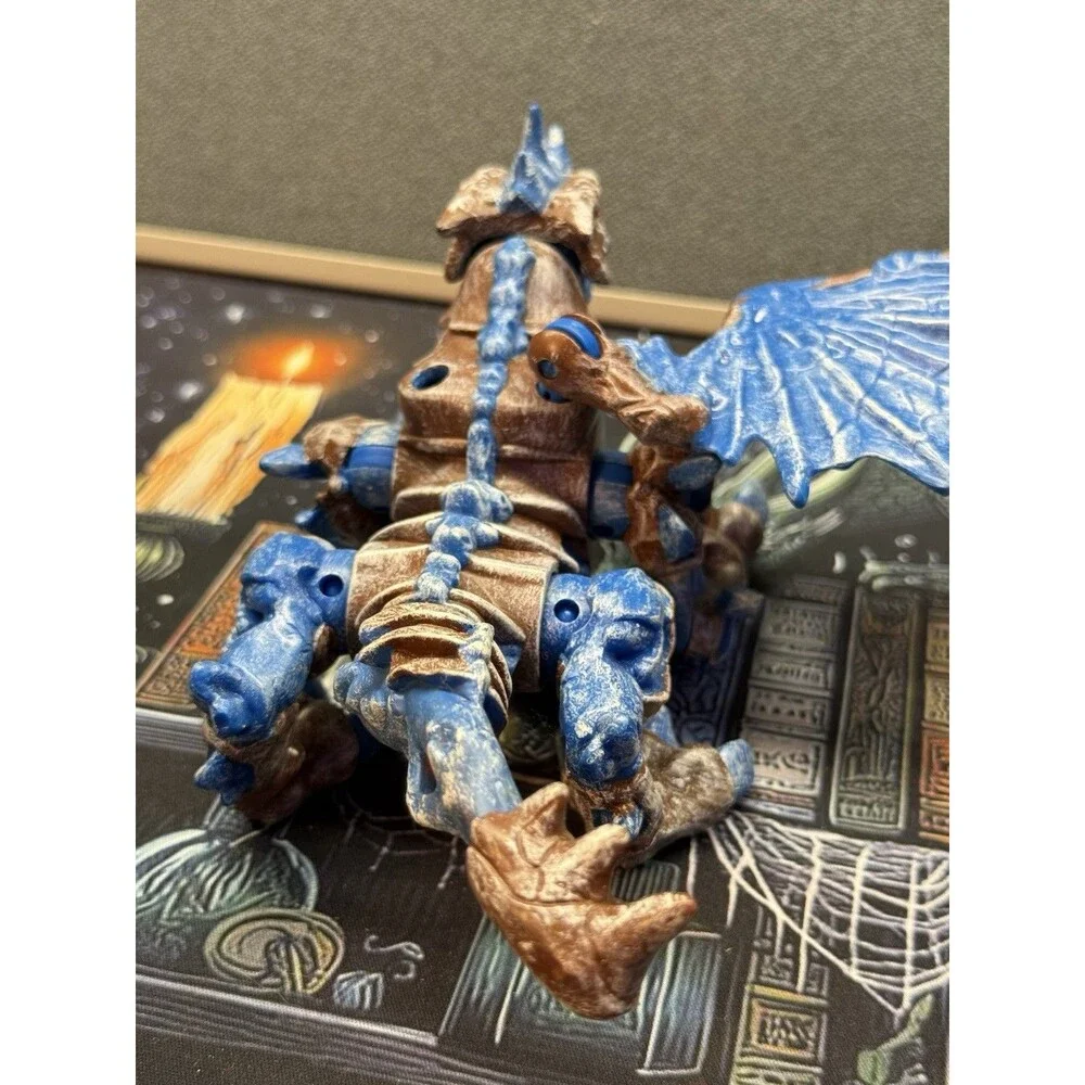 Mega Bloks Dragons: Fire and Ice - Frost Dragon (9893) Missing A Wing